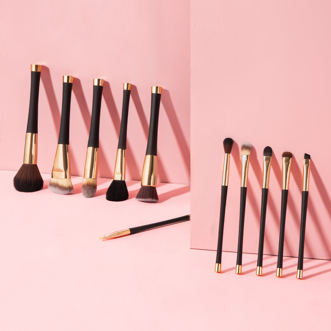 Aria Pro Makeup Brush Set